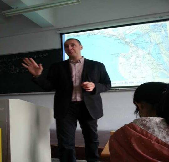http://rwcm.nbu.edu.cn/images/17/03/24/16oteg6hpn/2014102216183953.jpg